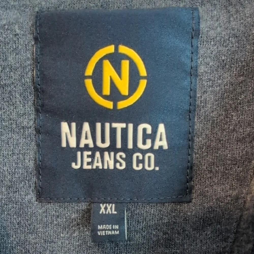 Nautica Men's Heather Navy Blue Crewneck Sweatshirt With Pocket